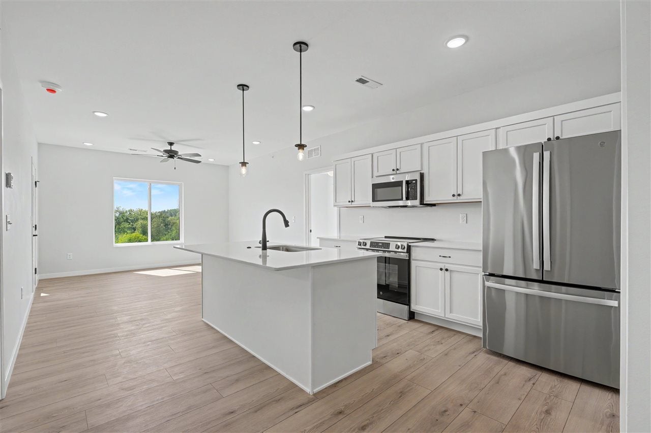 4428 Deer Creek Rd 305 — photo