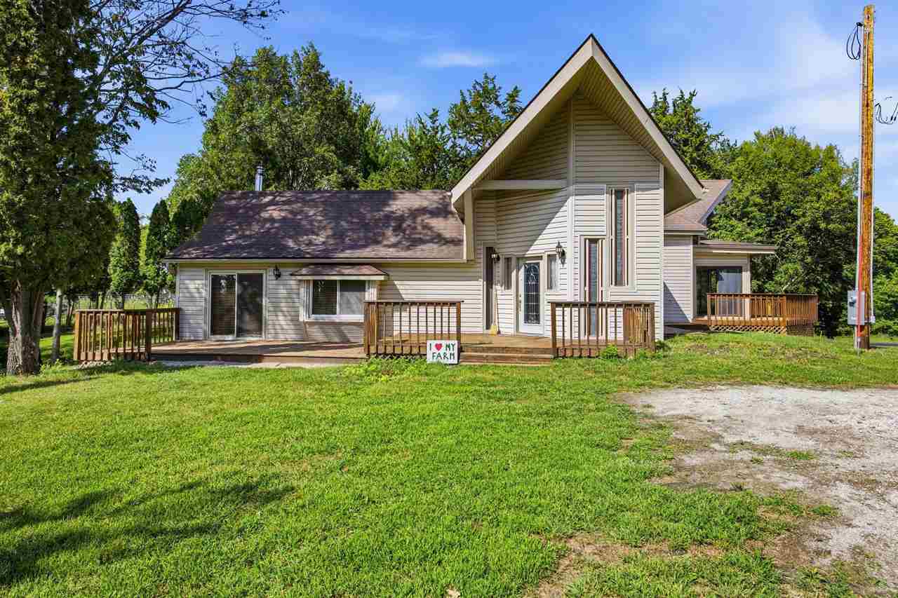 1795 Lake Manor Rd NE — photo