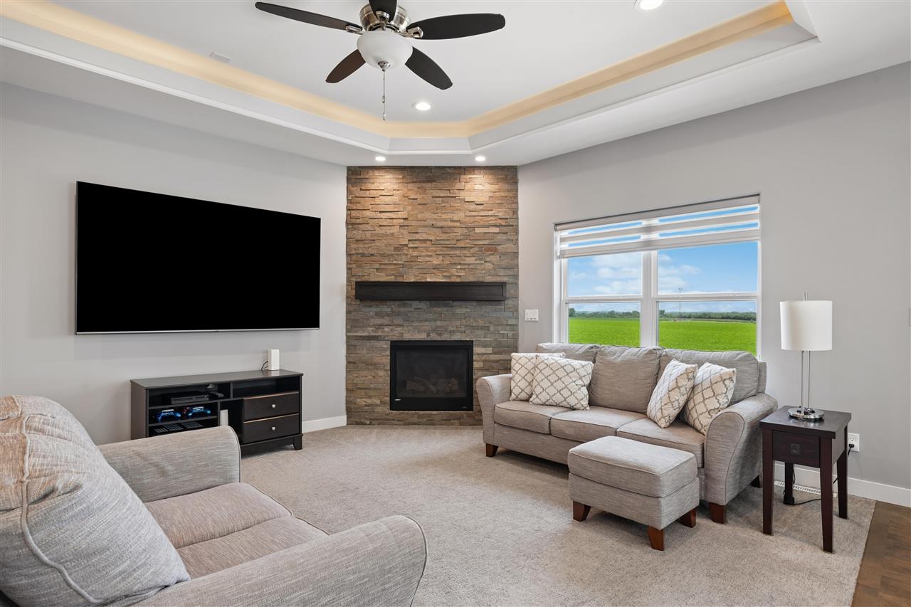 3065 Ridgeview Drive, Ely, IA 52227 — photo 3