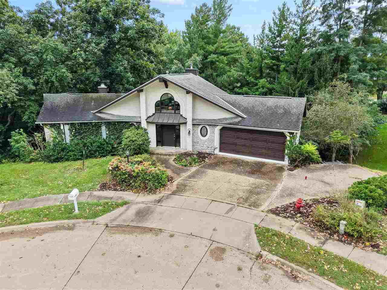 10 Brown Deer Knoll — photo