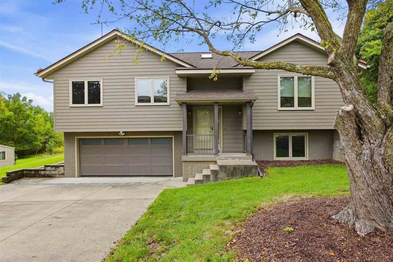 1760 Lynncrest Drive — photo