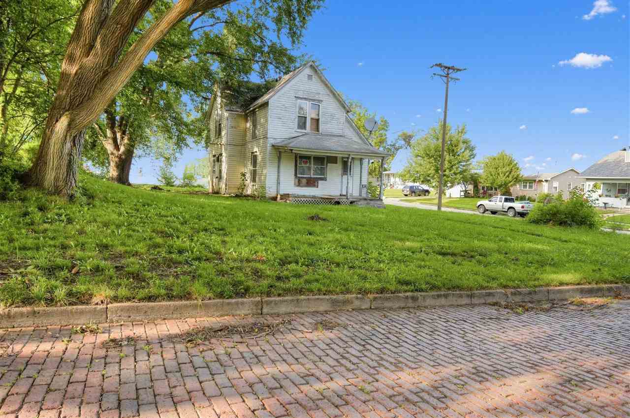 301 Jackson Street — photo
