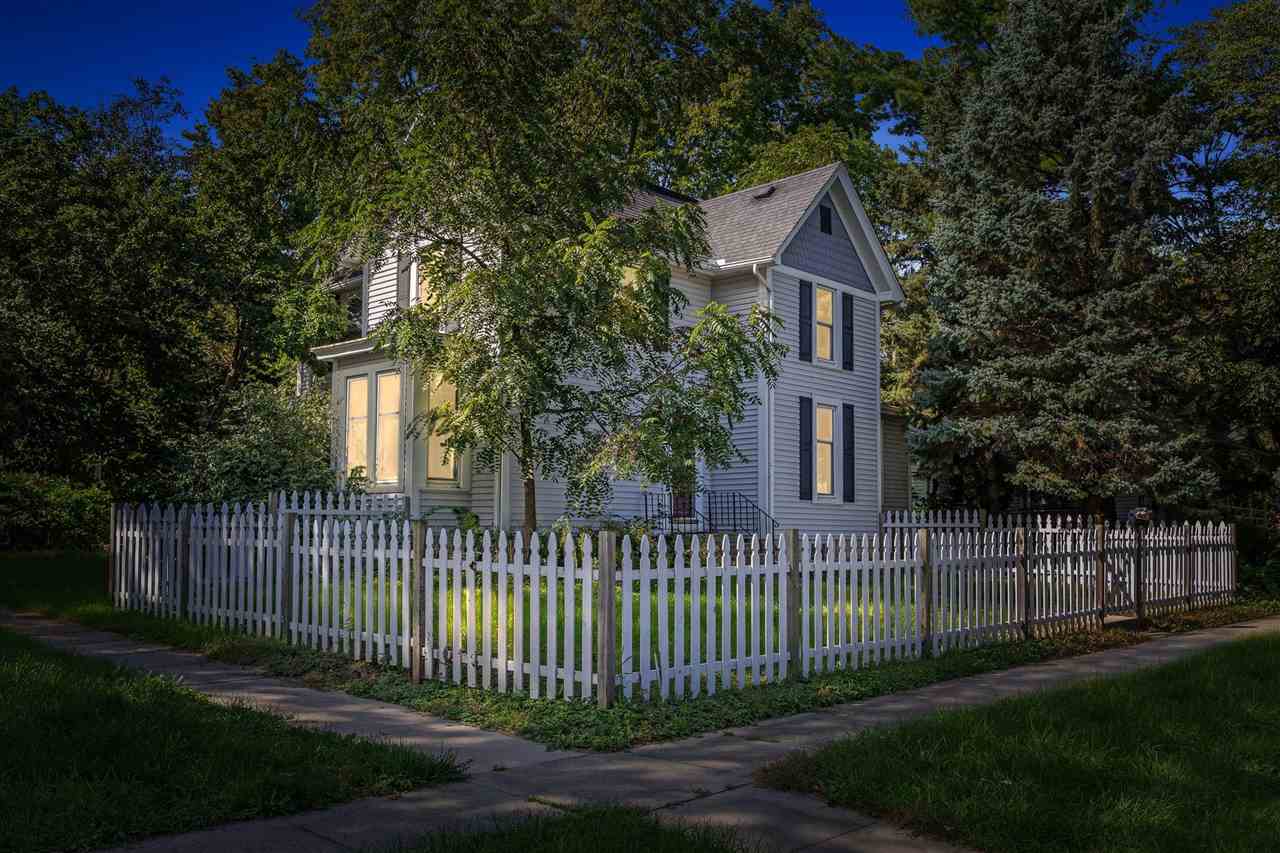 402 NW 3rd Street — photo
