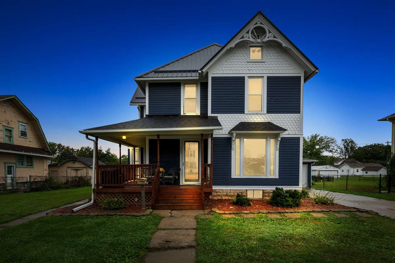 1007 Cedar Street — photo