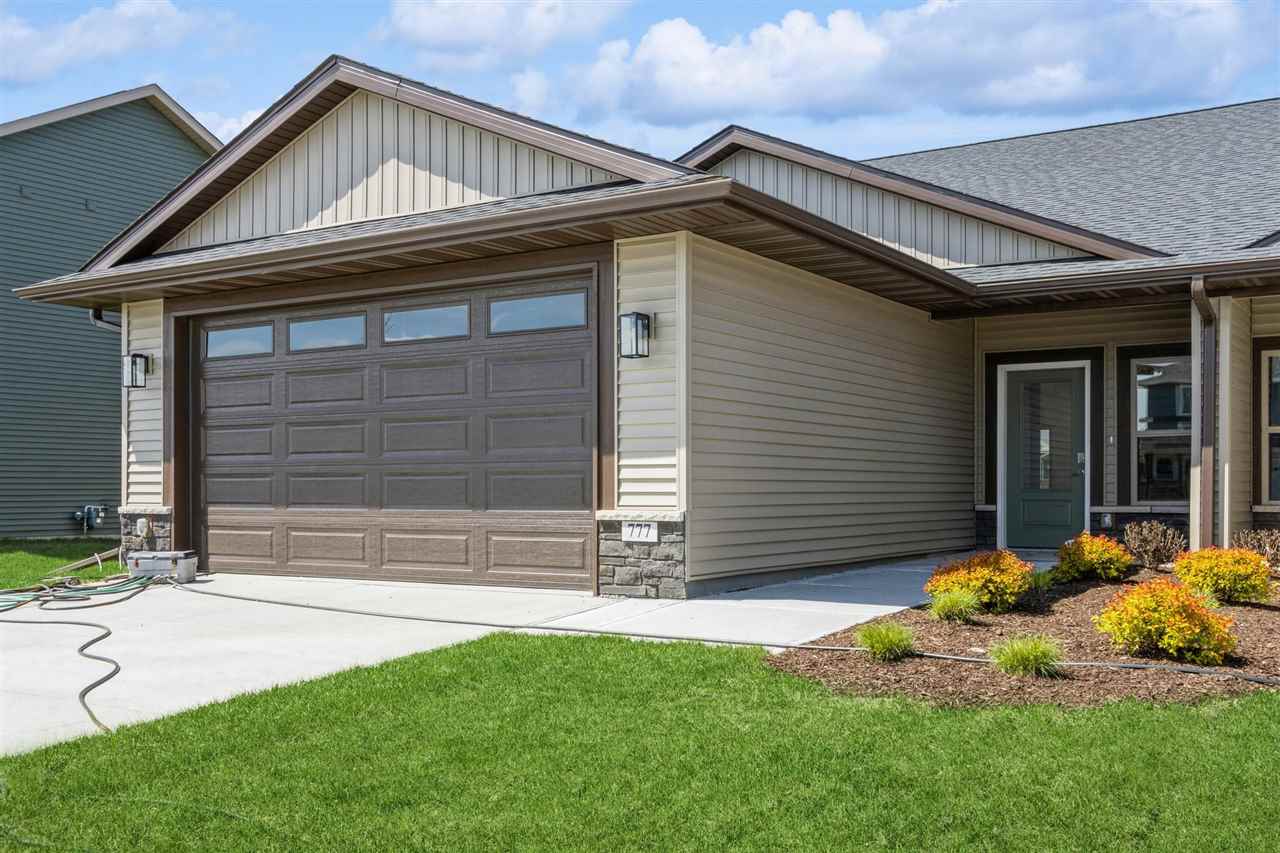 407 Solstice Court — photo