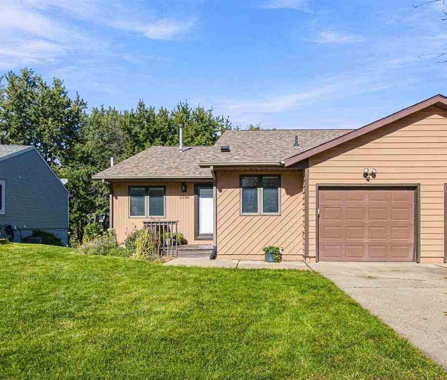 2228 Plaen View Drive — photo