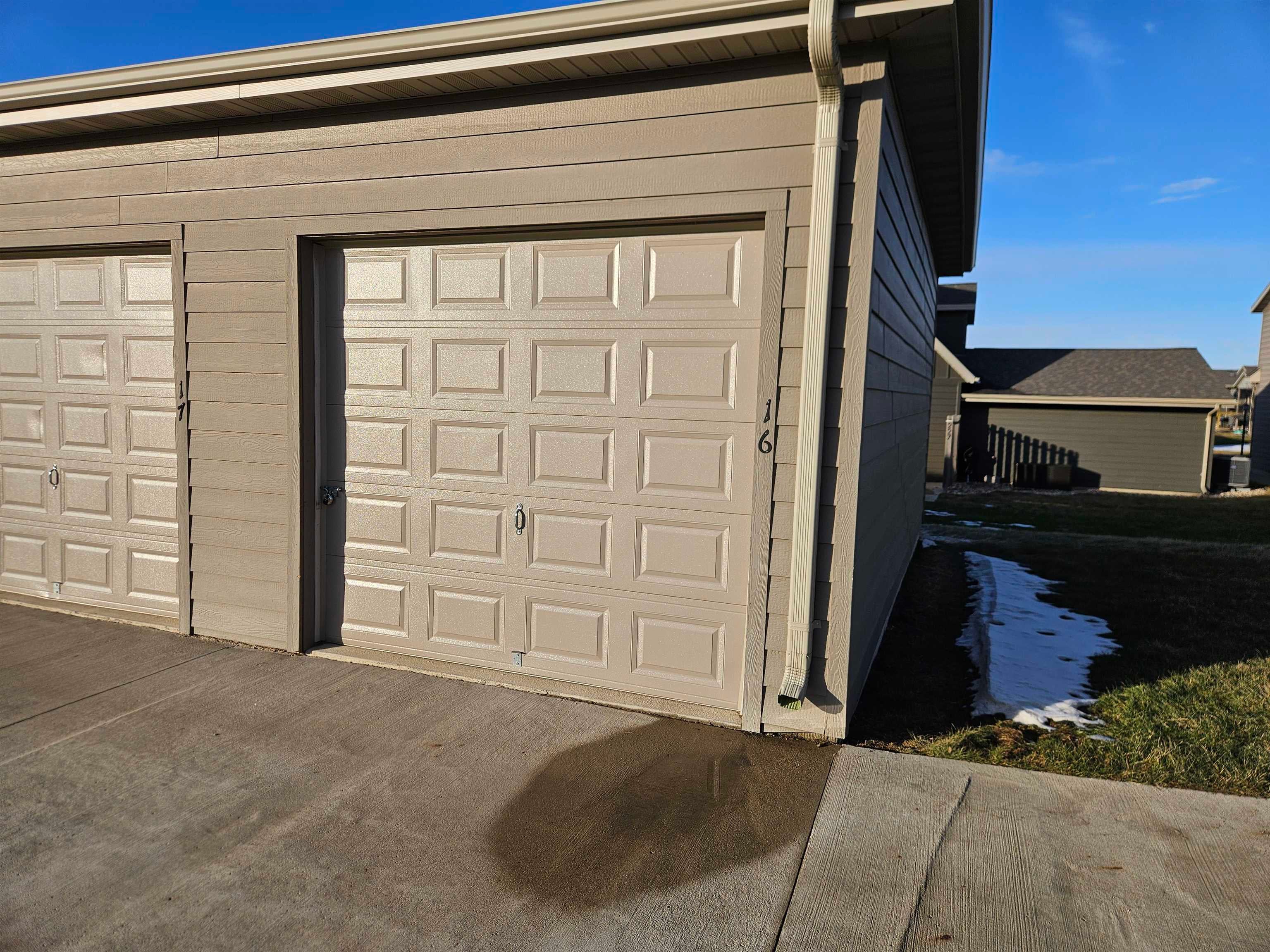 764 Linden Drive #16 — photo