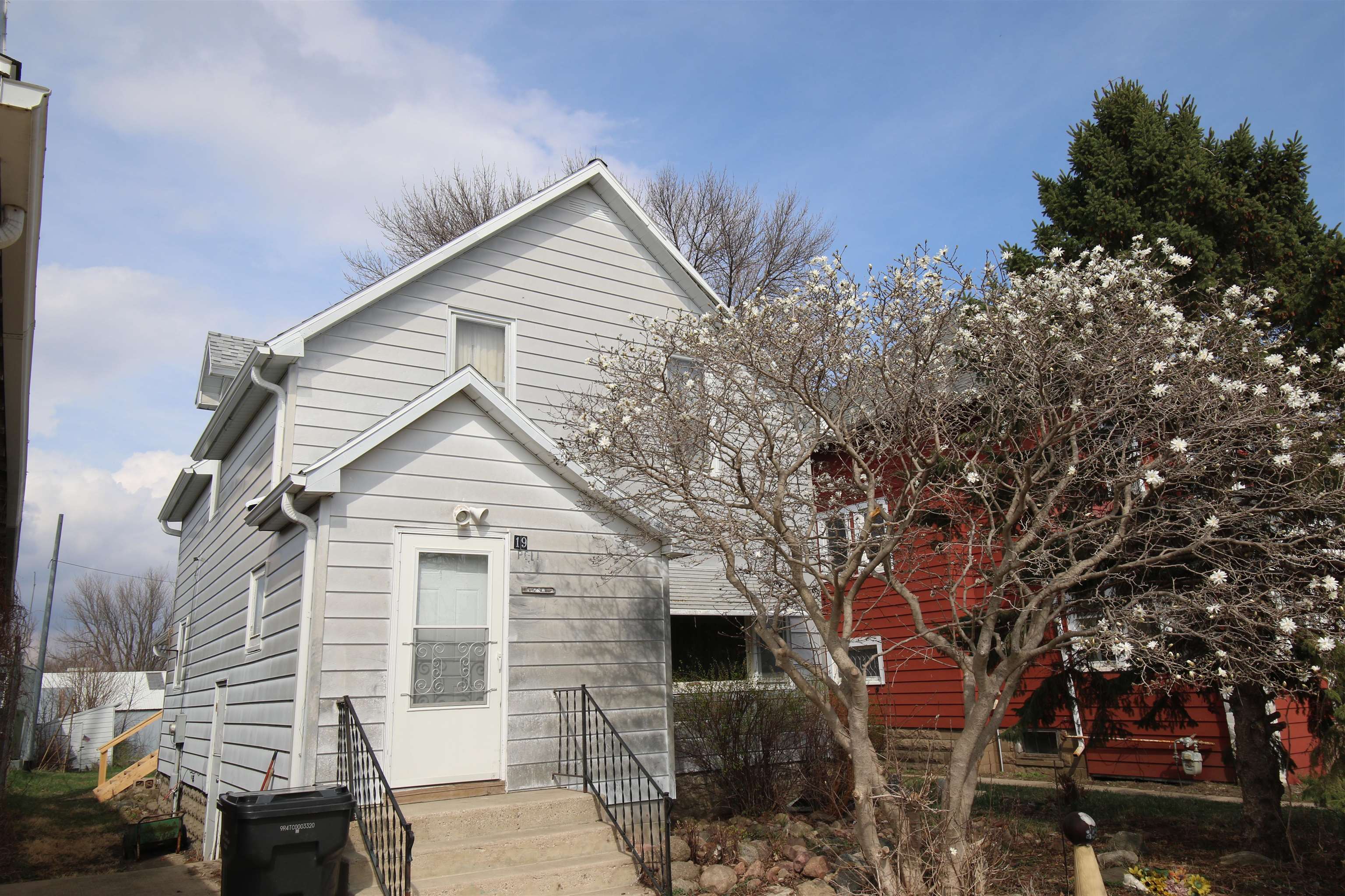 19 Avenue Ae — photo