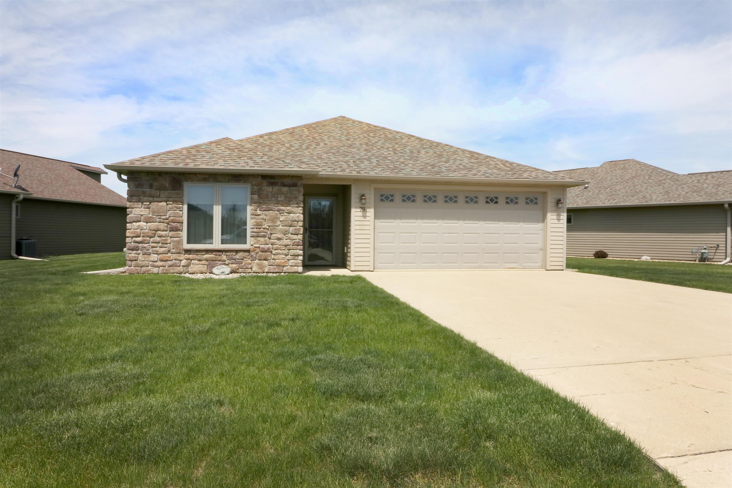 79 Stoneybrook Circle SW — photo