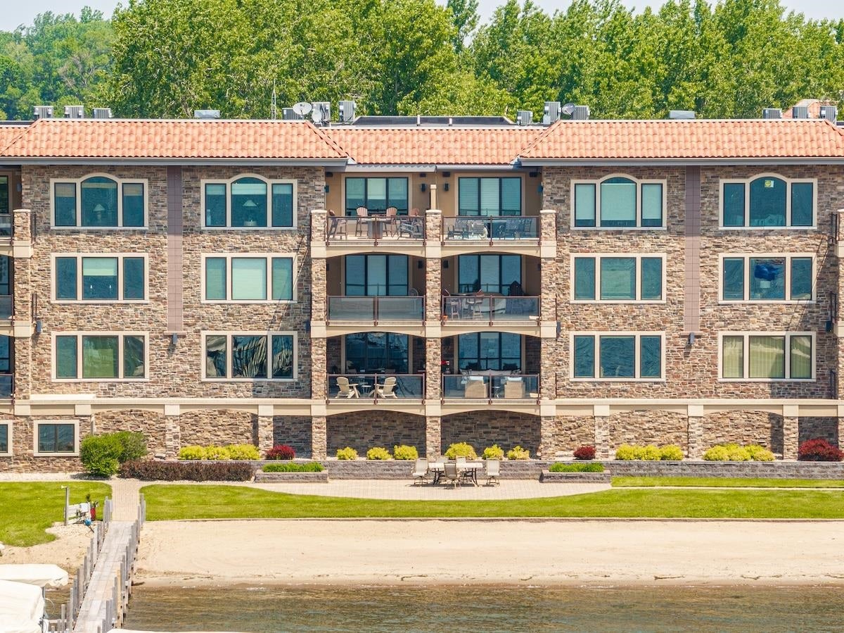15109 215th Avenue 2 — photo