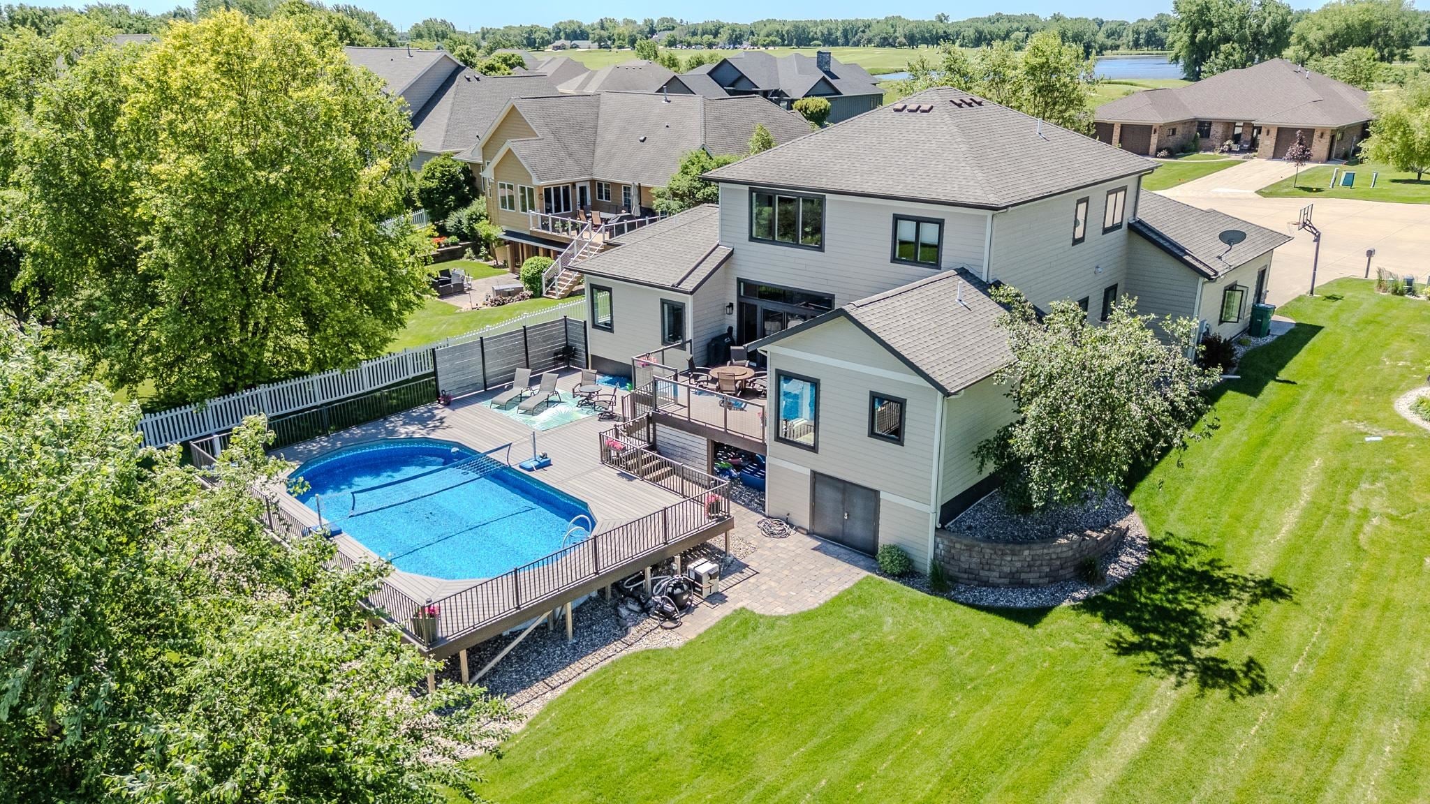 1020 Brooks North Lane — photo