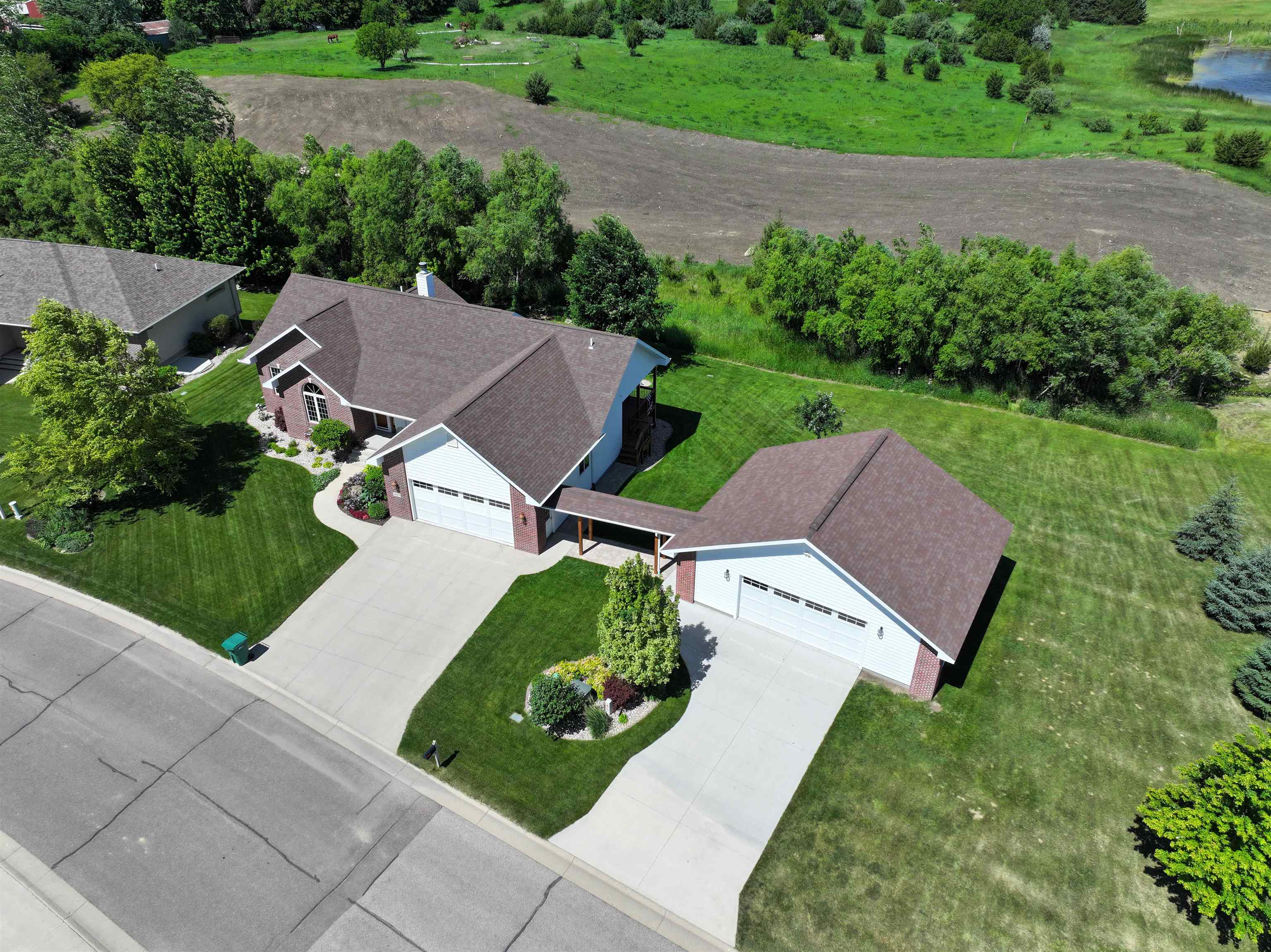 2917 Sportsmans Drive — photo
