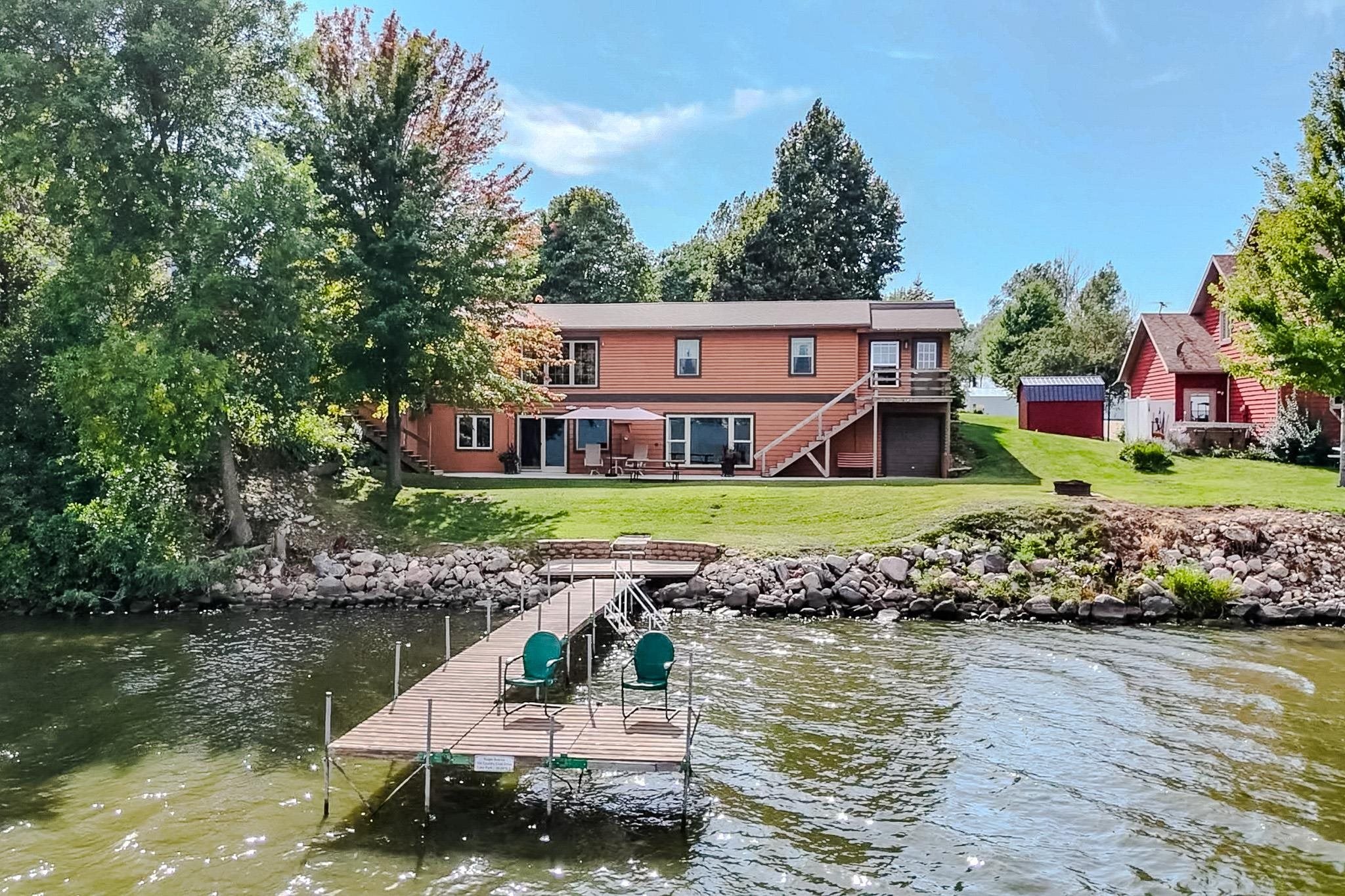 164 Country Club Dr — photo