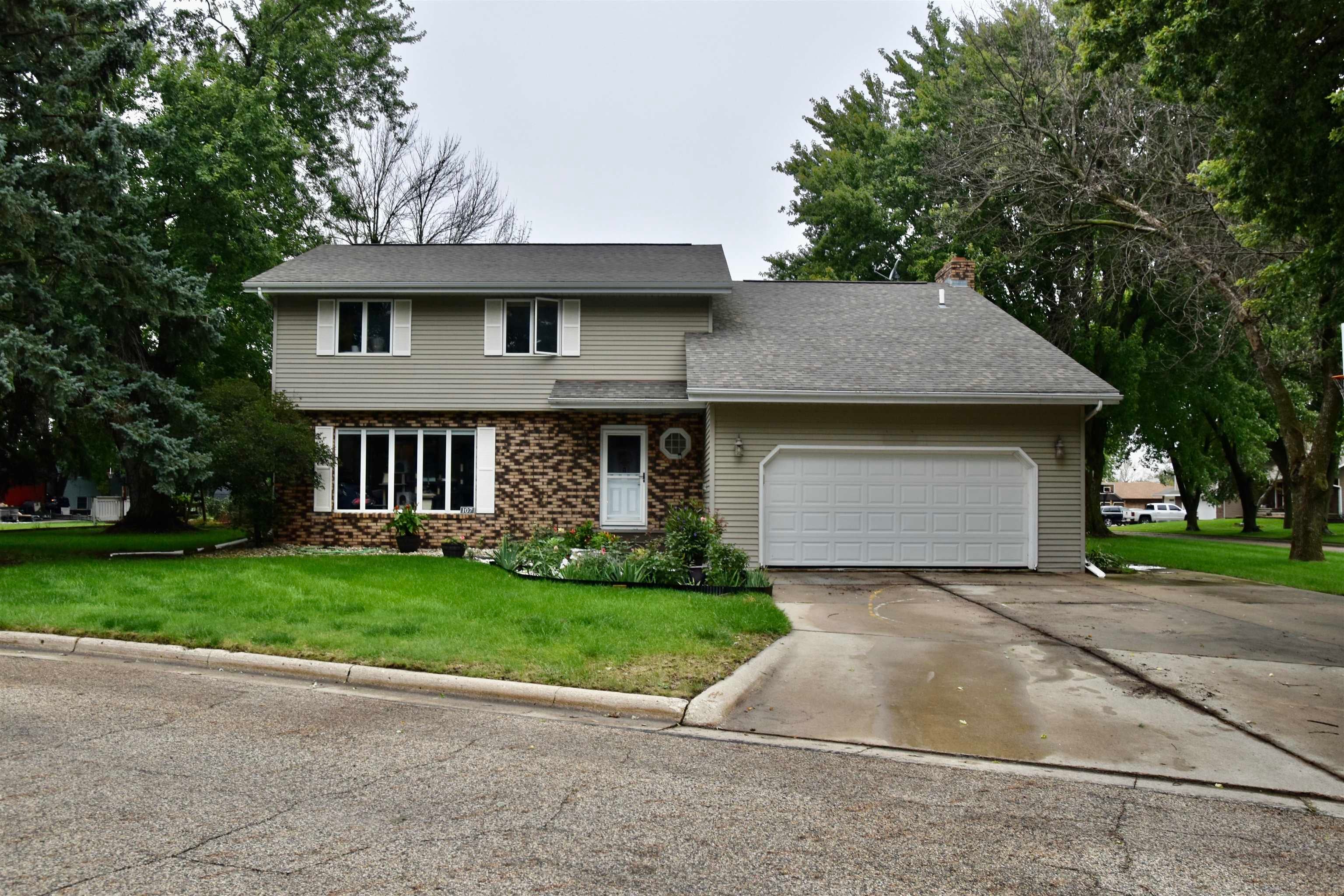 107 Circle Drive — photo