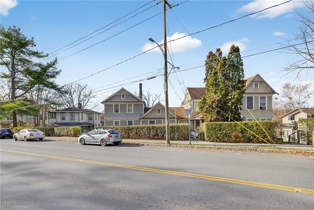 204-208-210 W Spencer Street — photo