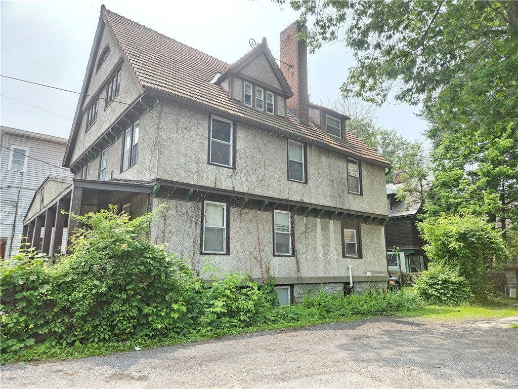 410 Stewart Avenue — photo