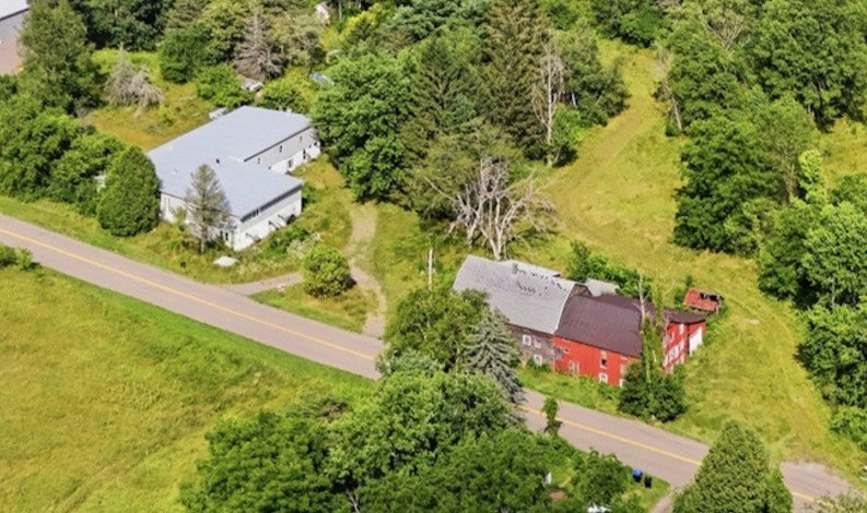 189 Michigan Hollow Road — photo