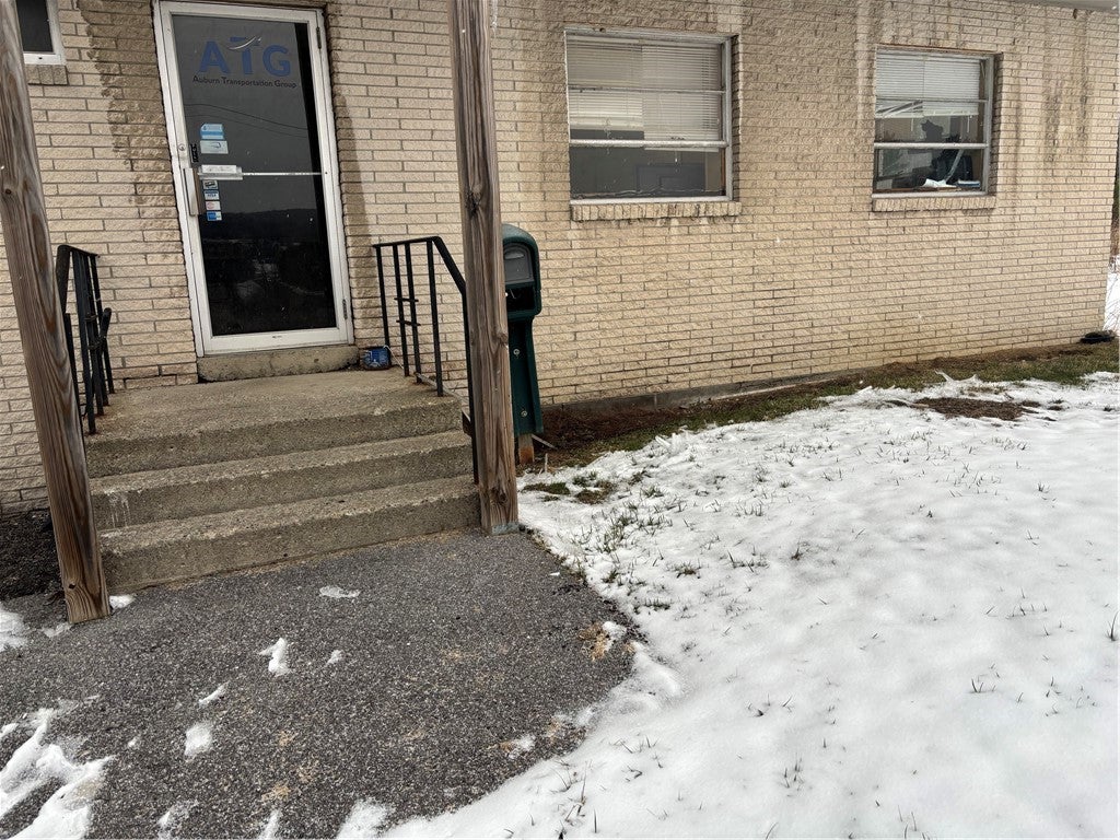 478 Lower Creek, 1-B Road — photo