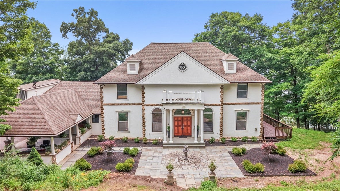 1510 E Shore Drive — photo