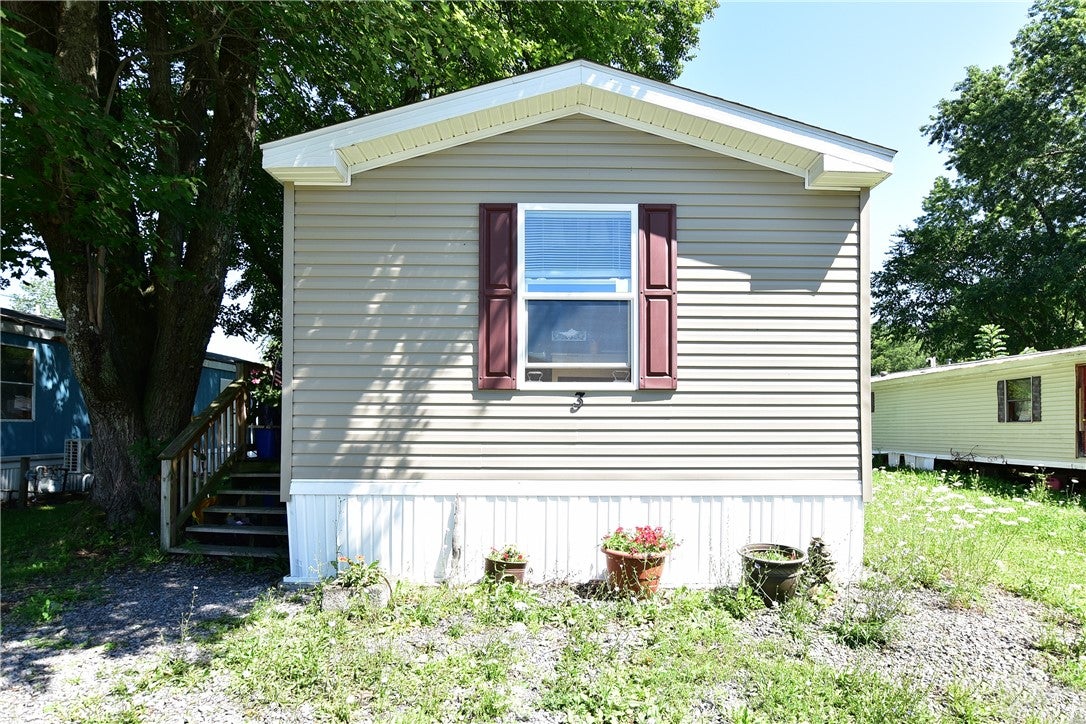 3 Delong Avenue — photo