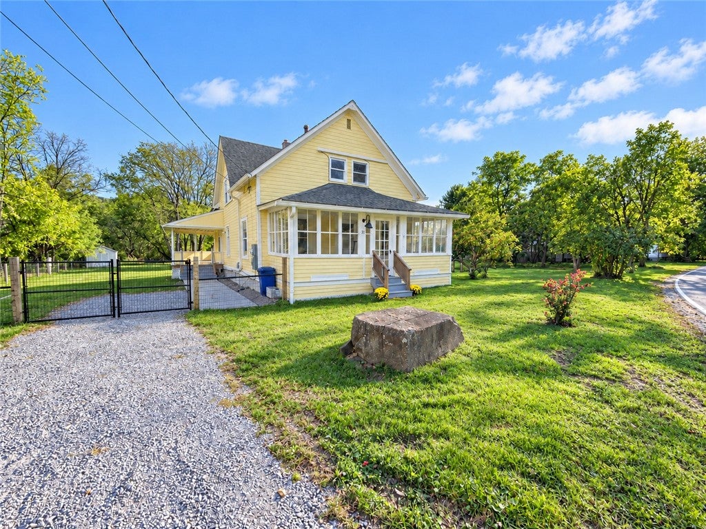 31 Lower Creek Road — photo