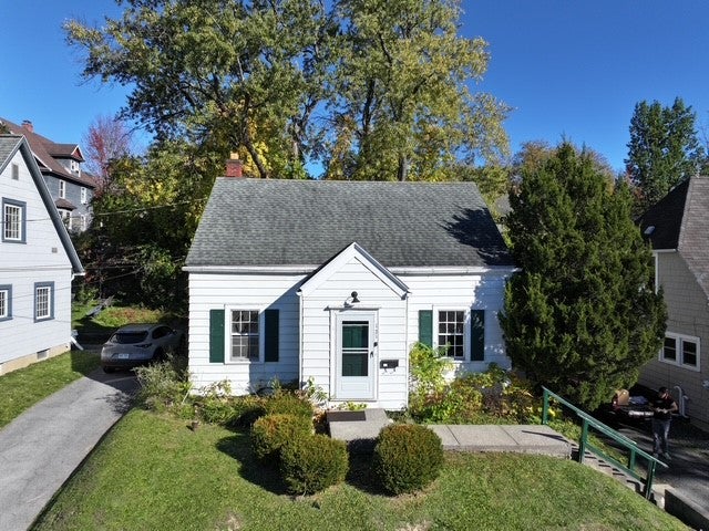 121 Linden Avenue — photo