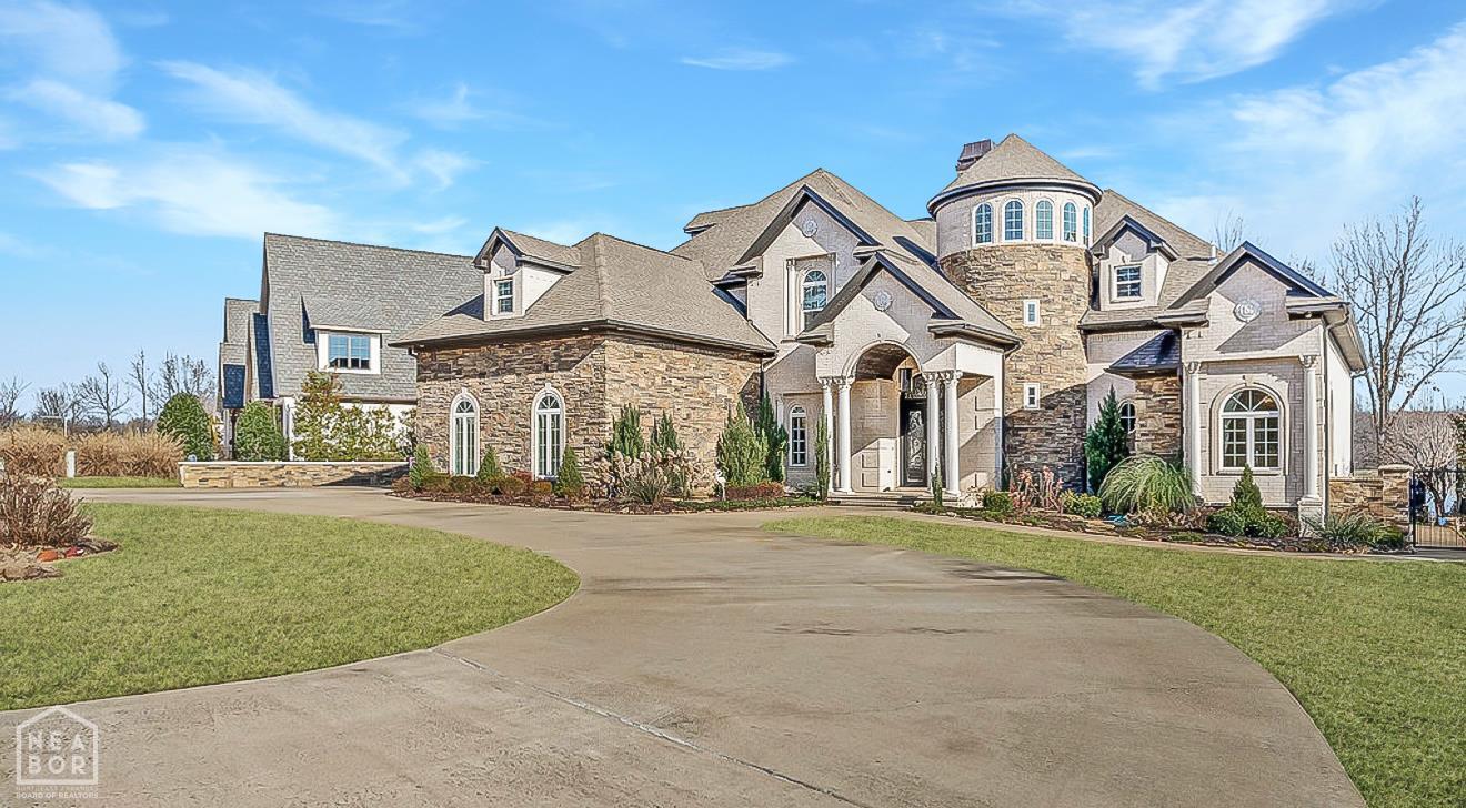 2064 Sloan Lake Drive — photo