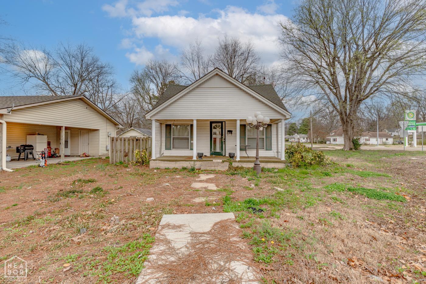 611 W Jackson Street — photo