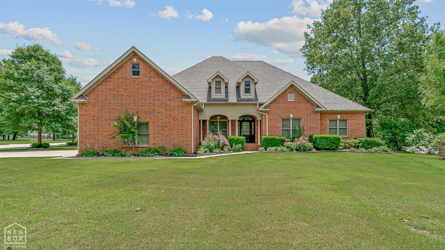 221 Dunwoody Drive — photo