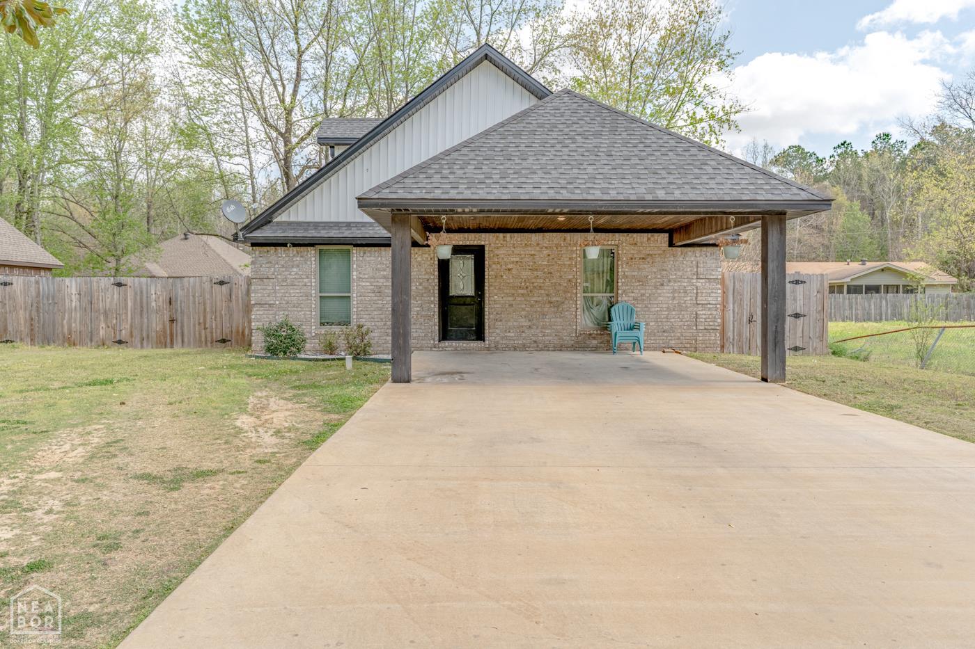 1008 Mays Road — photo