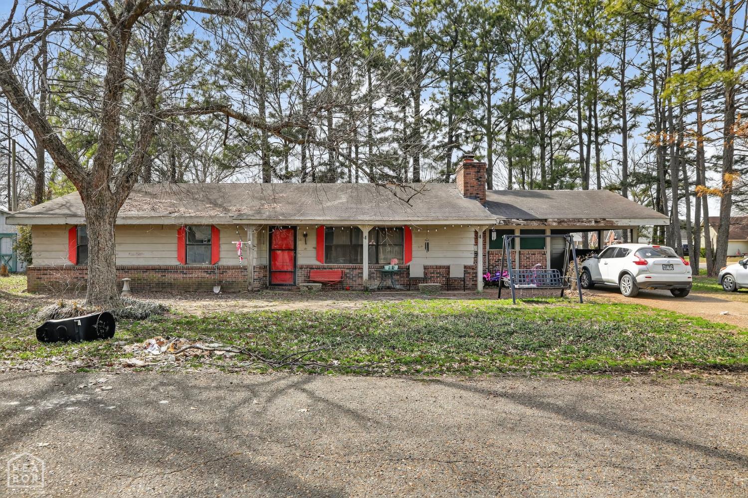 7 NE Monroe — photo