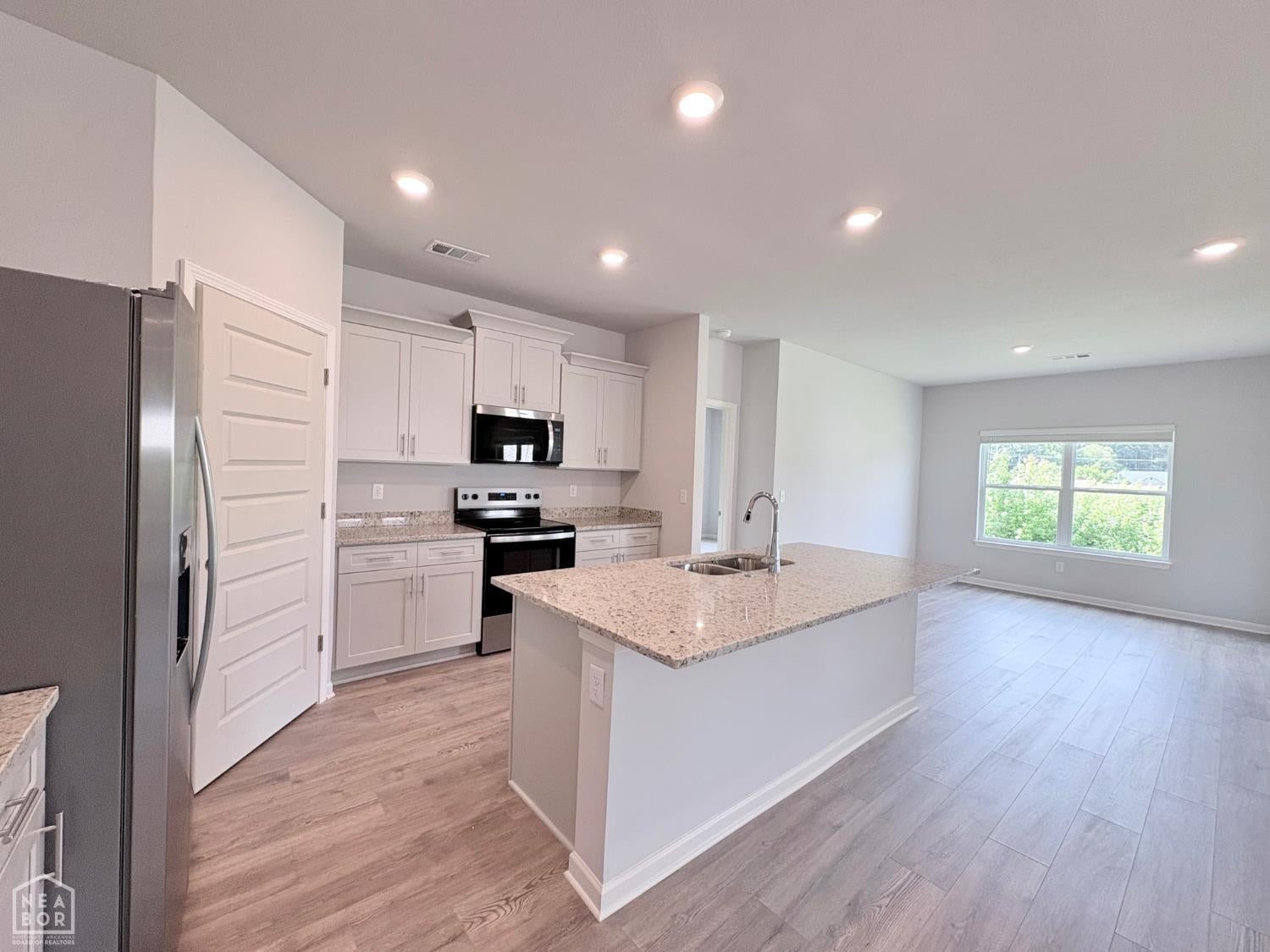 Home in Jonesboro, AR 72405 — photo 3