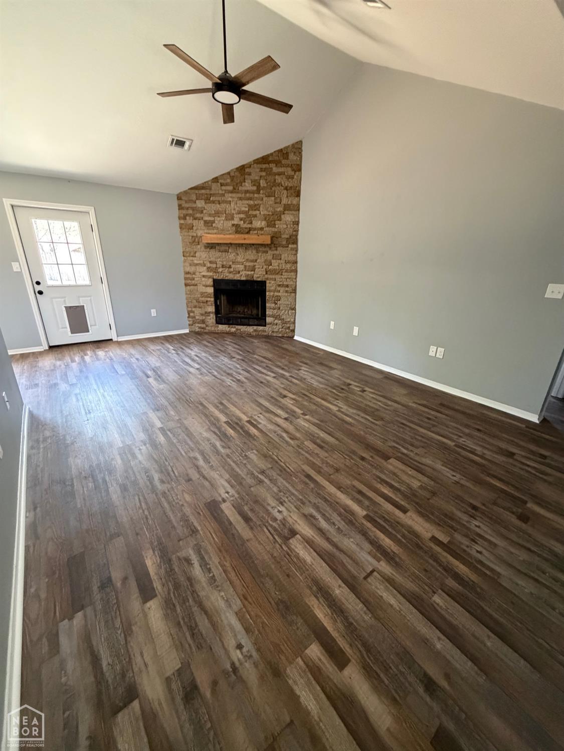 201 WOODLAND TRL — photo 2