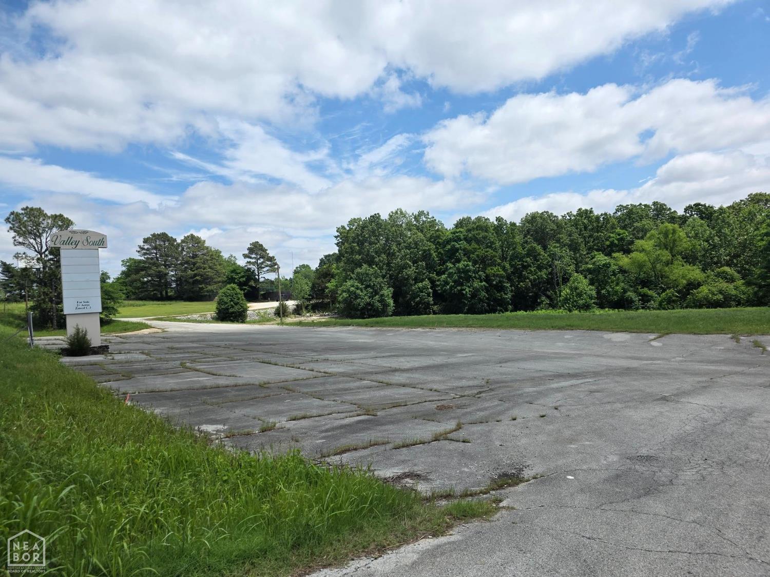 2201 Linwood (Hwy 49S) Drive — photo