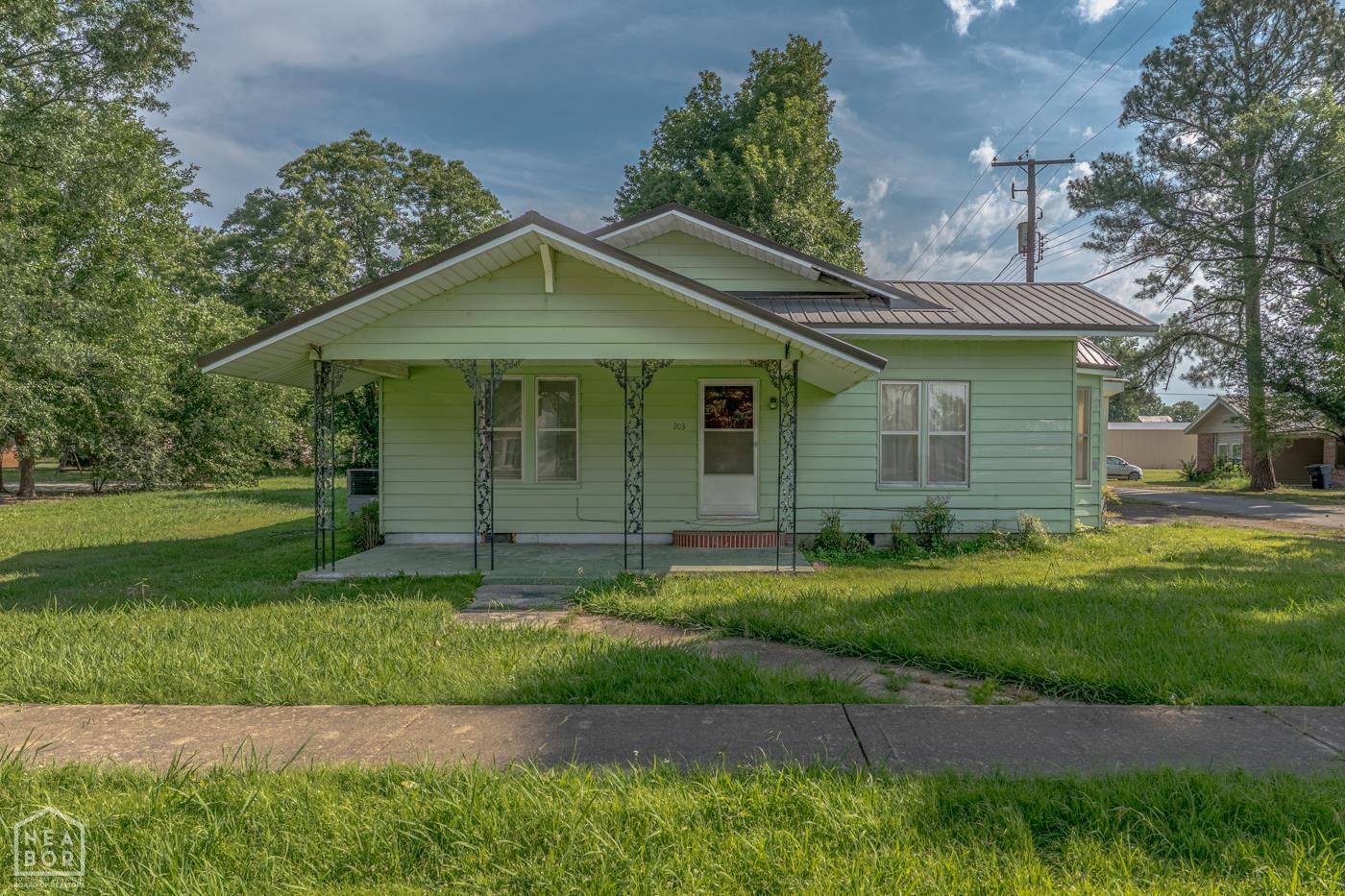 203 W Third Street — photo