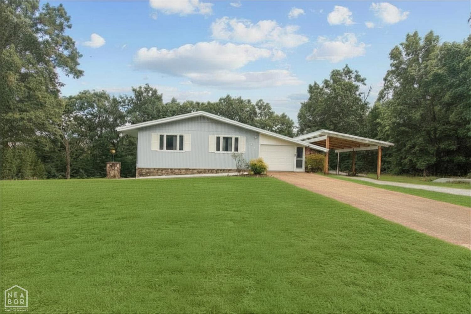 2510 Crescent Dr. — photo