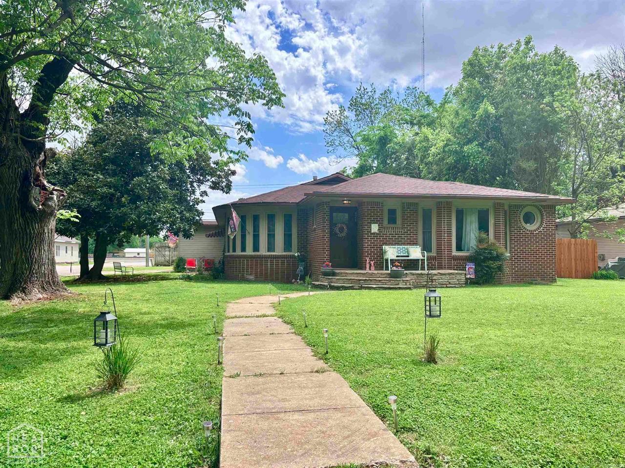 426 NW 2nd Street — photo