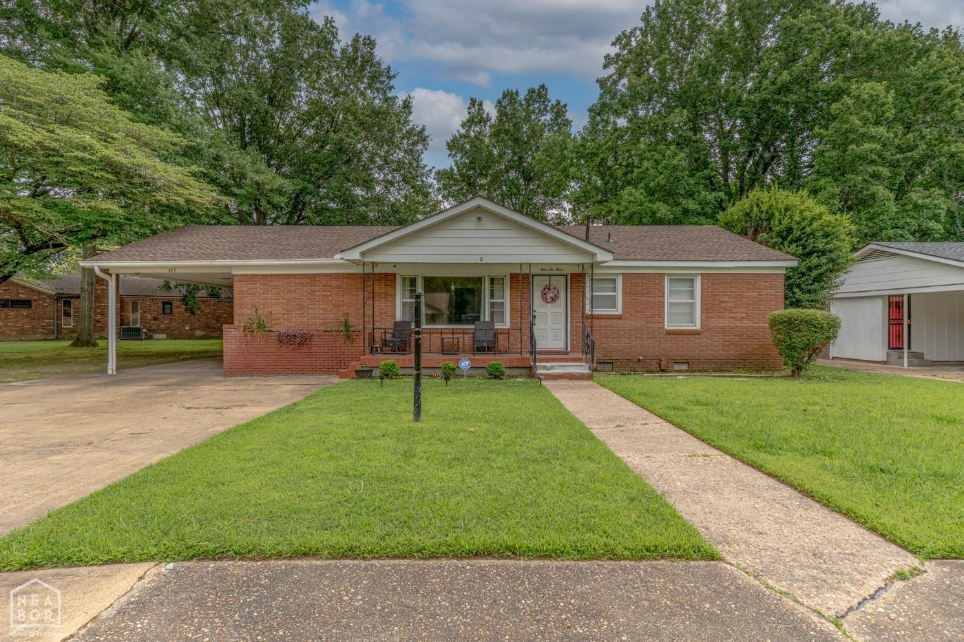 423 Laughrun Drive — photo