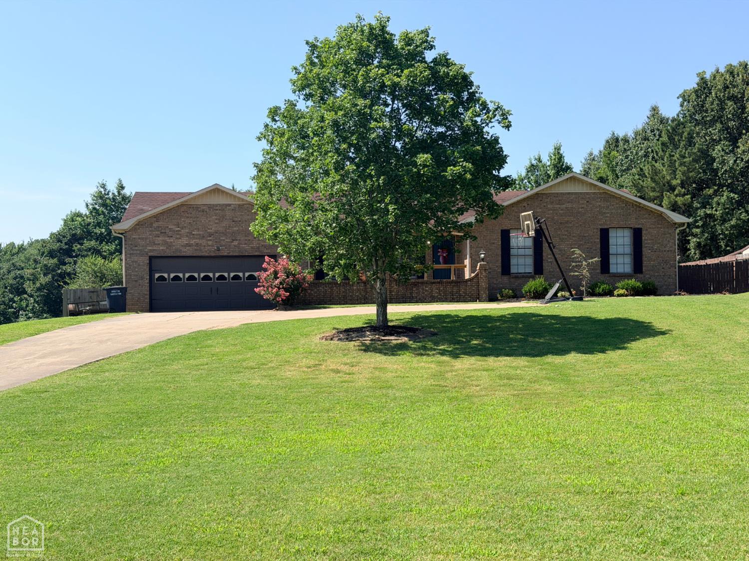 1824 Magnolia Dr. — photo
