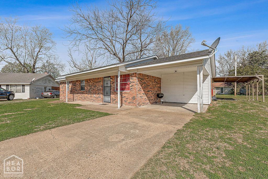 104 Marion Circle — photo