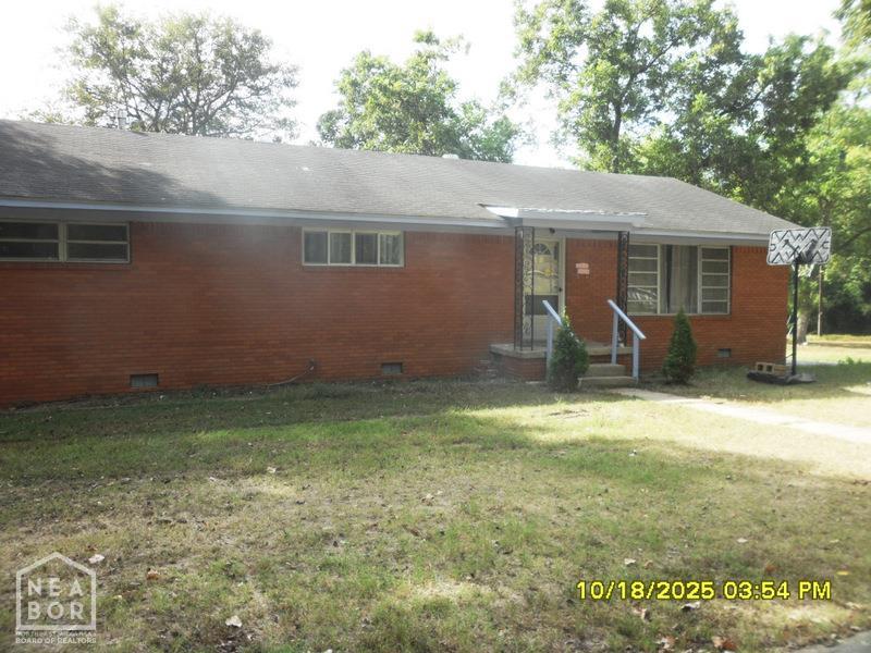 900 Dill Street — photo
