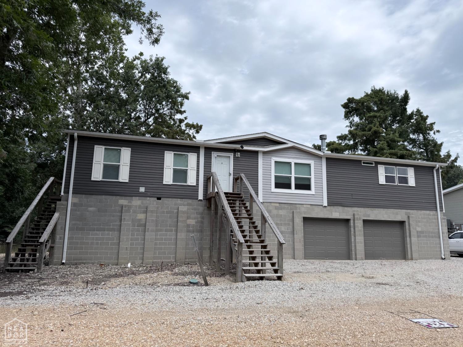 19 Clay Rd 235 — photo