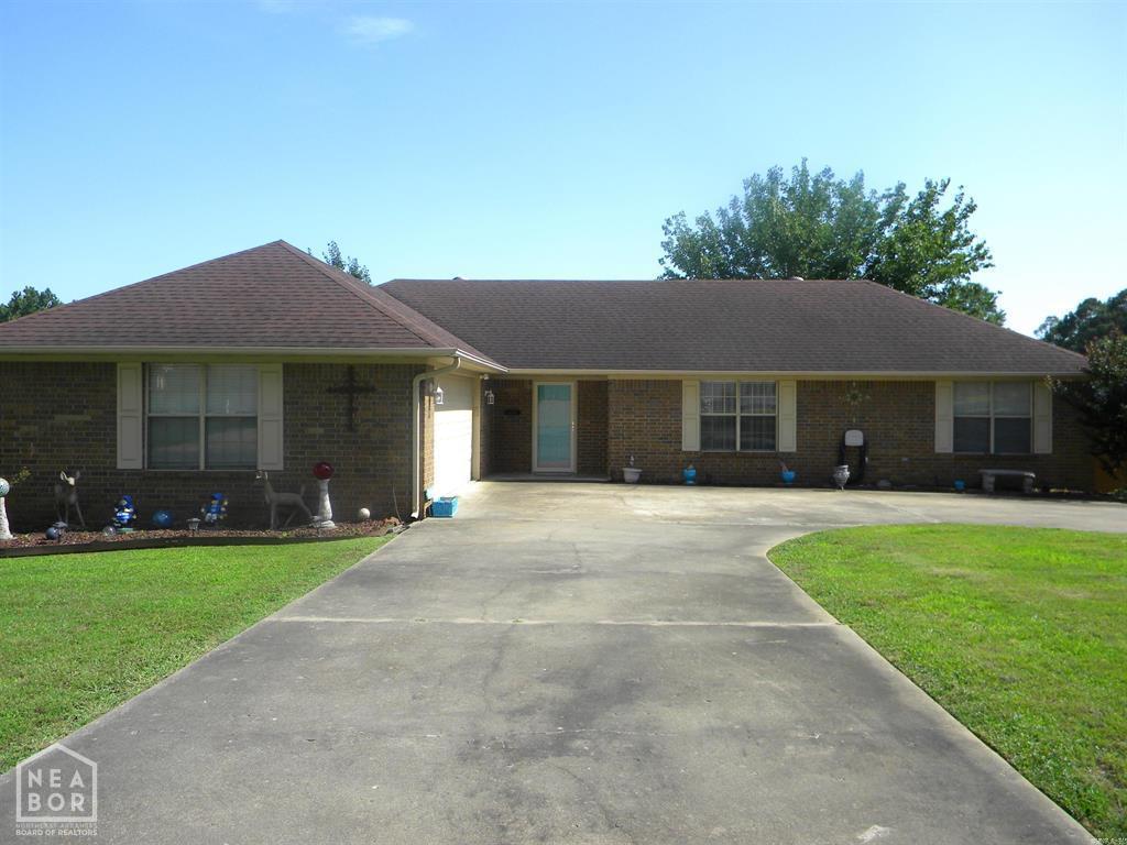 3206 Pin Oak Drive — photo