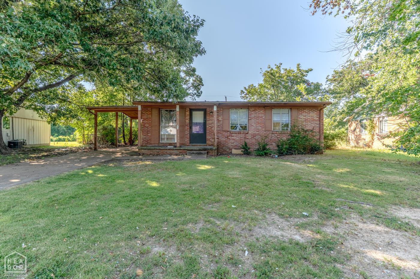 1812 Fairlane Ave — photo