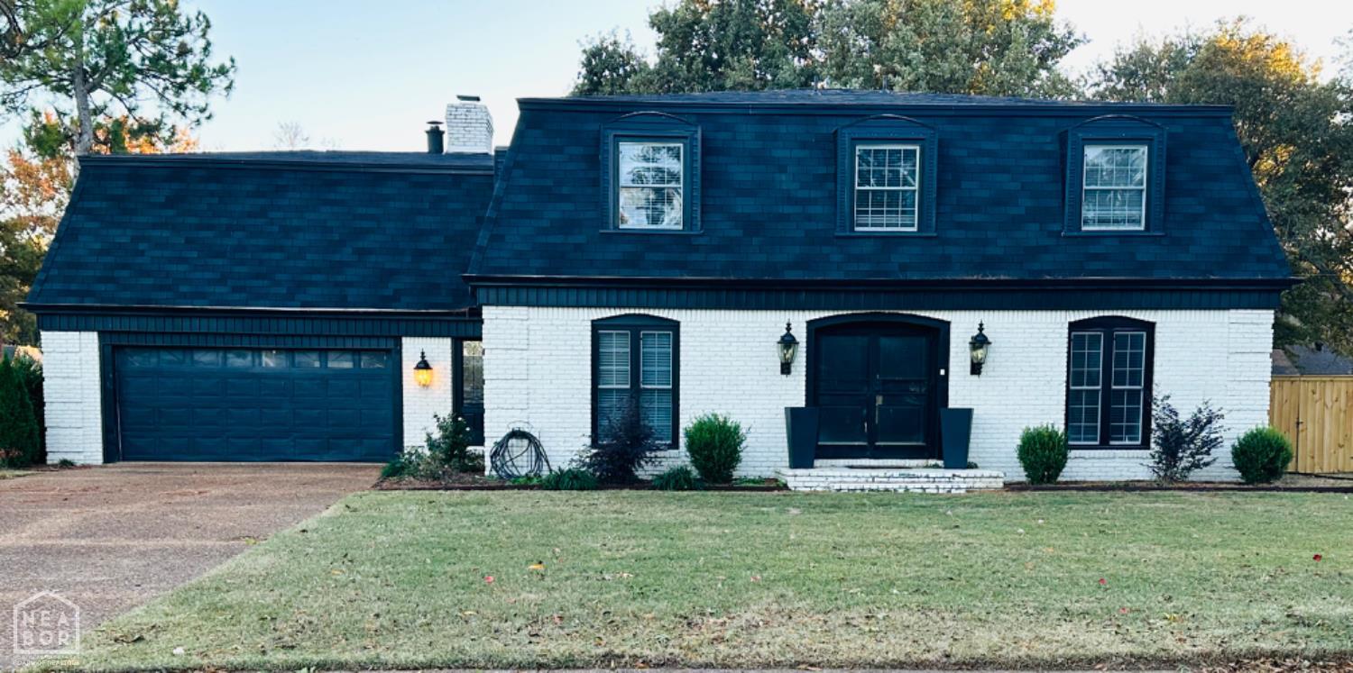 2900 Dowell — photo