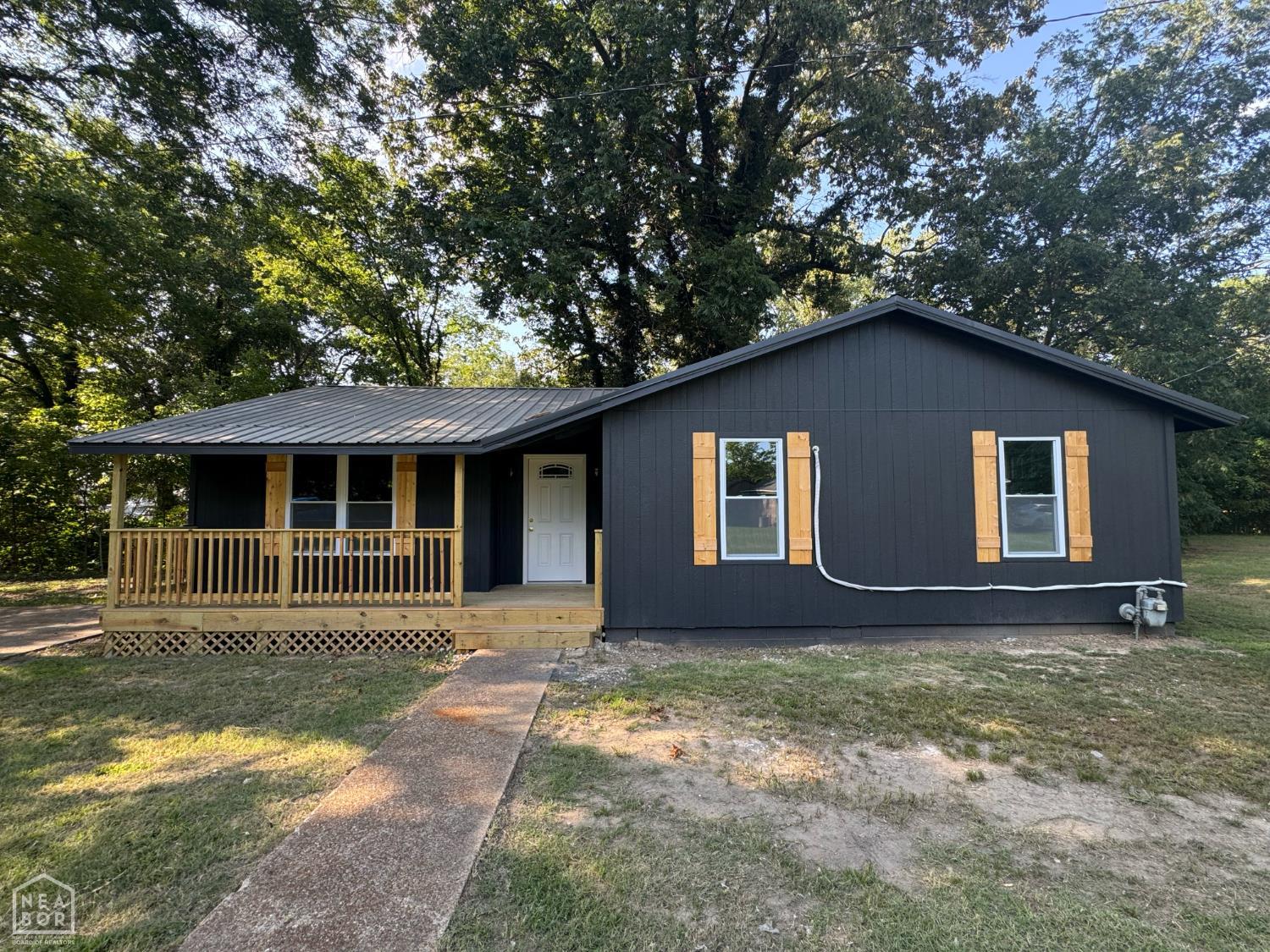 220 W Morris Avenue — photo