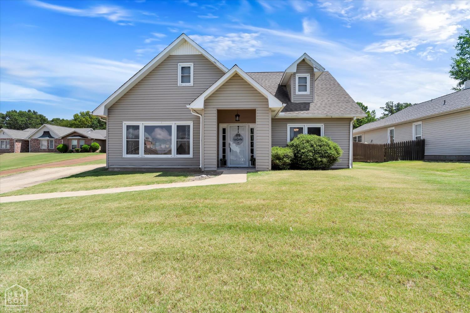 2510 Greenbriar Drive — photo