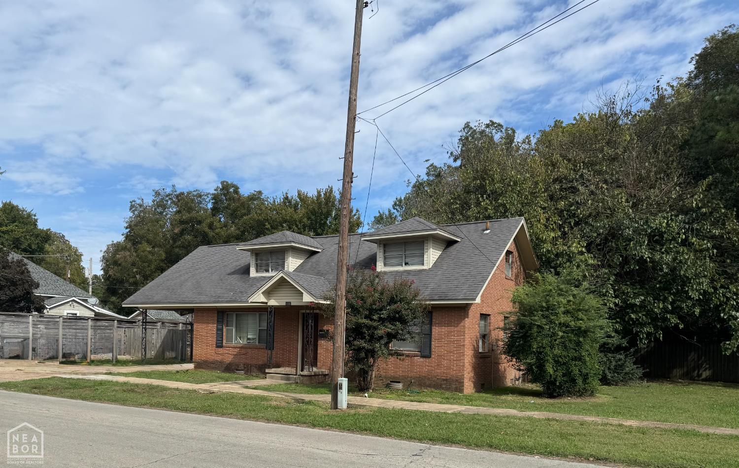 814 Vine Street — photo