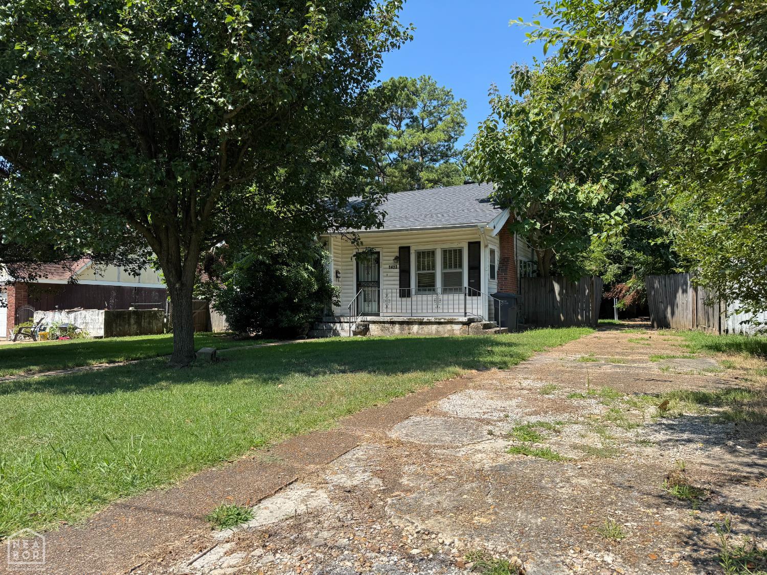 1423 S Haven Street — photo