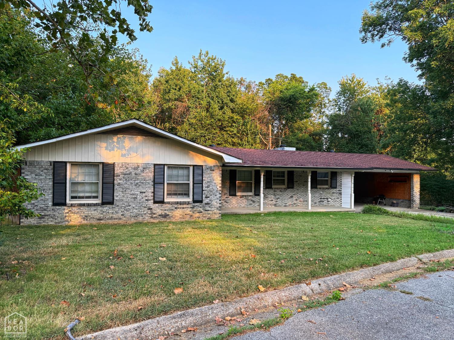 1009 Ridgetop Drive — photo